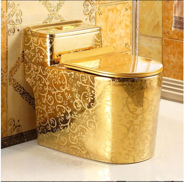 Bồn Cầu Một Khối Dáng Lùn Vàng Đồng Viền Hoa Văn 